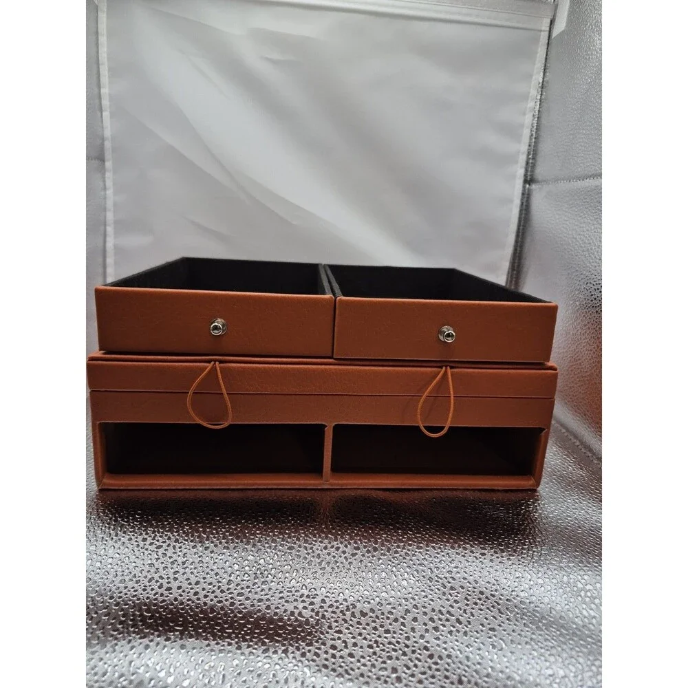 M.A.P. brown pvc